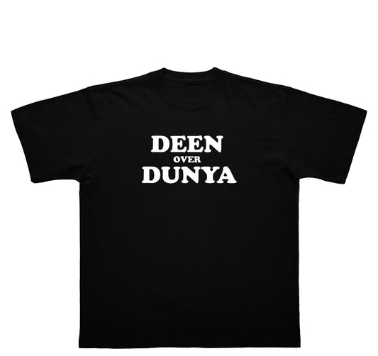 DEEN over DUNYA - Oversized T-Shirt